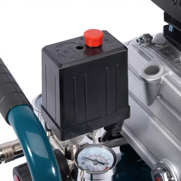 XT Kompresor olejový 1500 W, 24 l