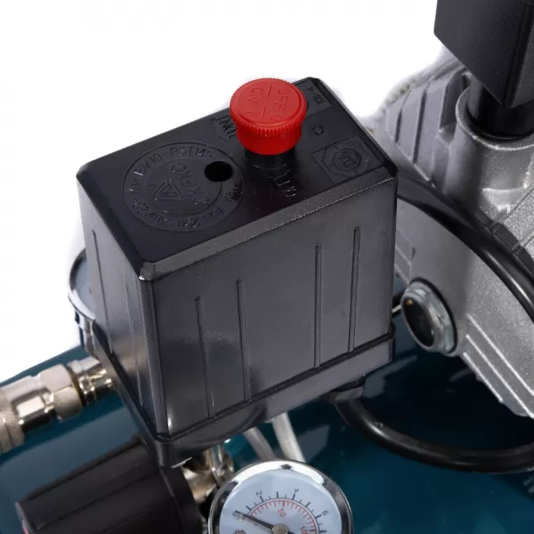 XT Kompresor olejový 2200 W, 50 l